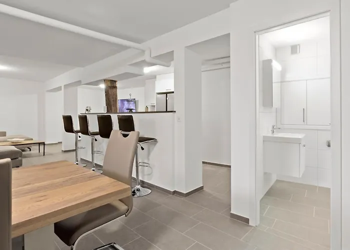 Отель Hermes Contactless Self Checkin Цюрих